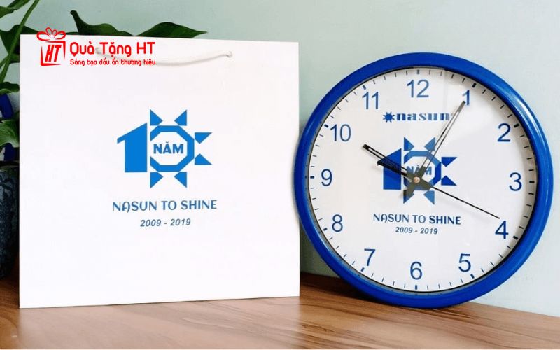 Tặng đồng hồ trong sự kiện