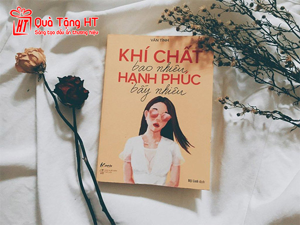 Sách làm quà sinh nhật cho nhân viên