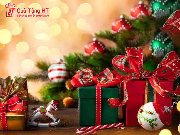 Gợi ý chọn quà giáng sinh cho đối tác làm ăn