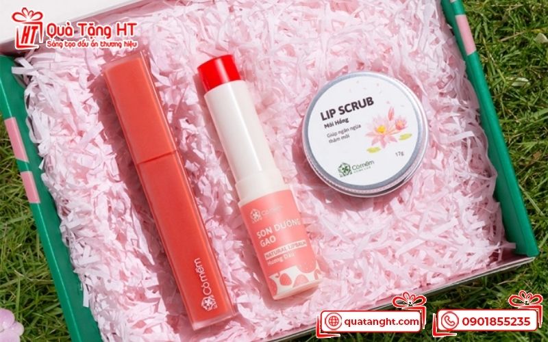 Son môi làm quà 8-3 cho vợ