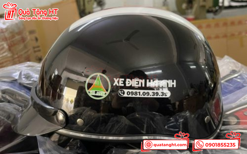 Nón bảo hiểm cửa hàng xe điện Hà Anh