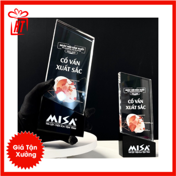 Mẫu cúp pha lê giá rẻ đơn giản