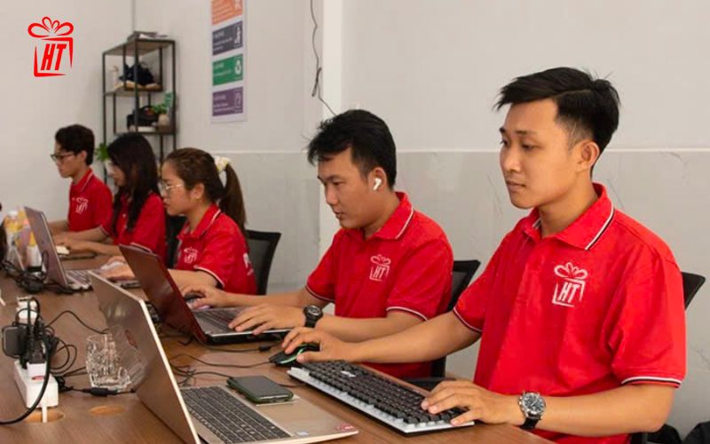 Đặt áo mưa tặng khách hàng giá rẻ, chất lượng tại Quà tặng HT