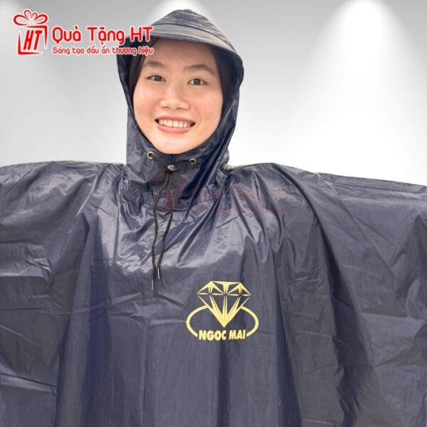 Ao Mua Canh Doi Tiem Vang Ngoc Mai 3