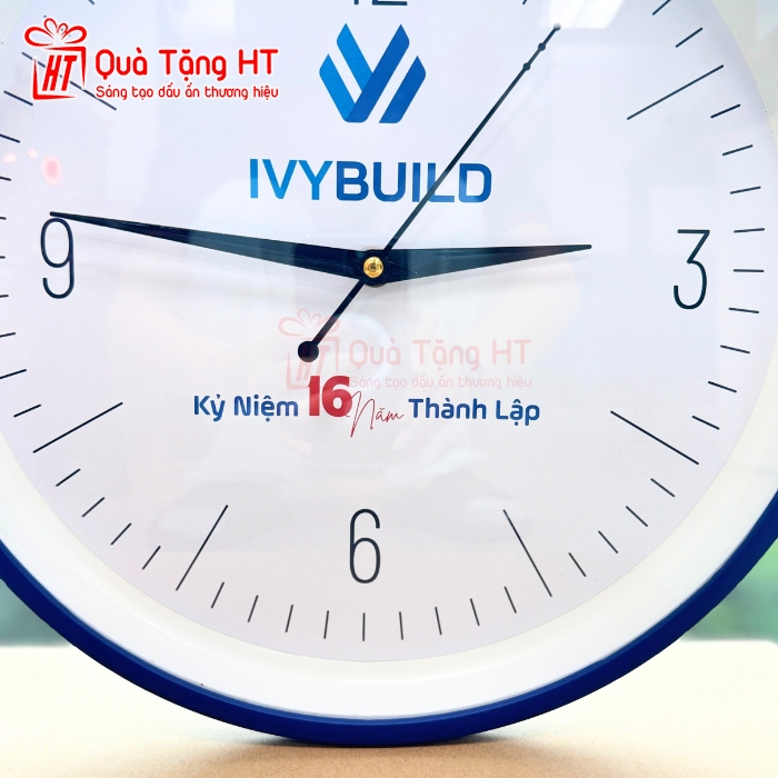 dong ho treo tuong ivy build quatanght 4