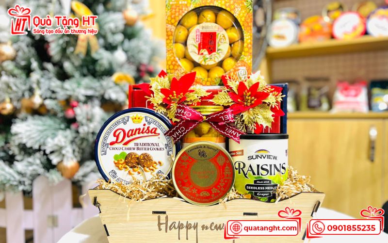 Giỏ quà bánh kẹo truyền thống Việt