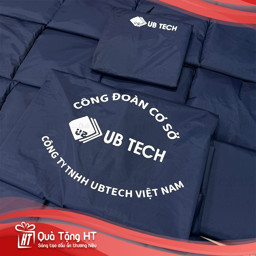HT – Đối tác tin cậy cho các dự án áo mưa quảng cáo và quà tặng doanh nghiệp